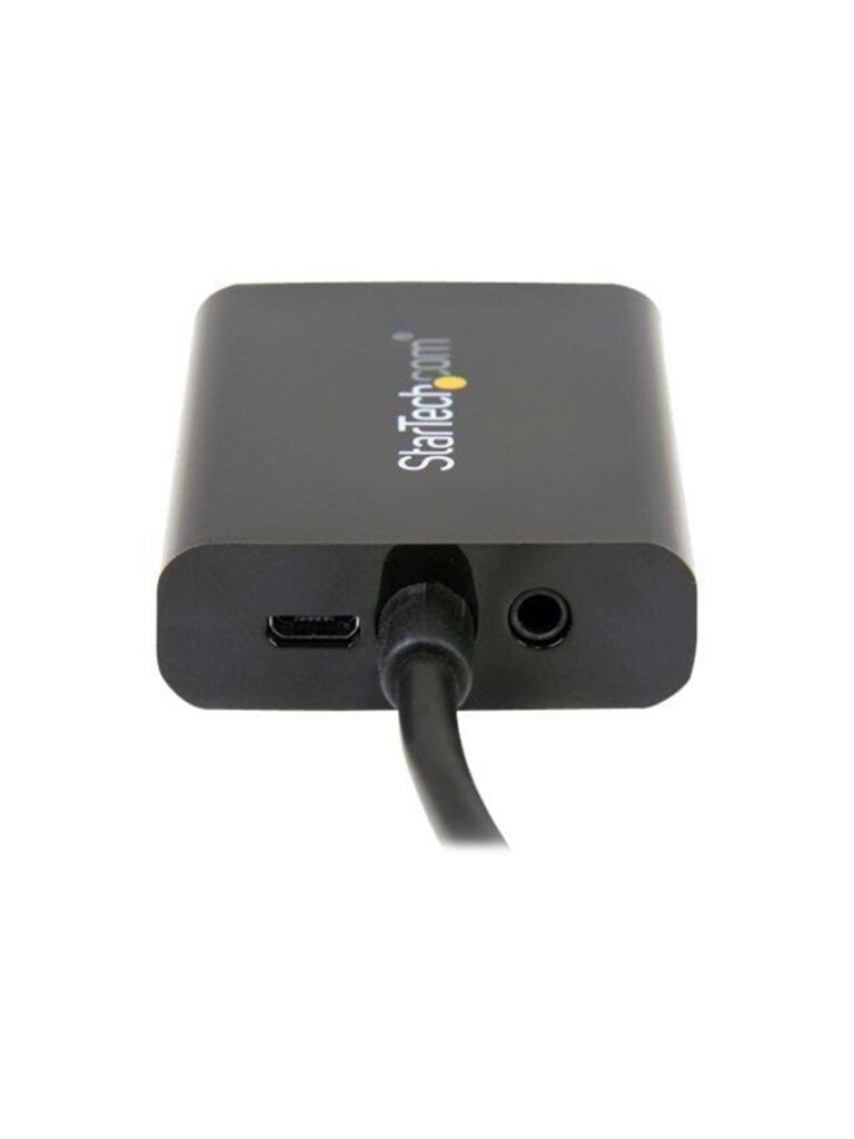 Schwarzer Adapter mit USB-C-Anschluss und Audiobuchse, auf einem weißen Hintergrund. Schwarzer Adapter mit USB-C-Anschluss und Audiobuchse, auf einem weißen Hintergrund.