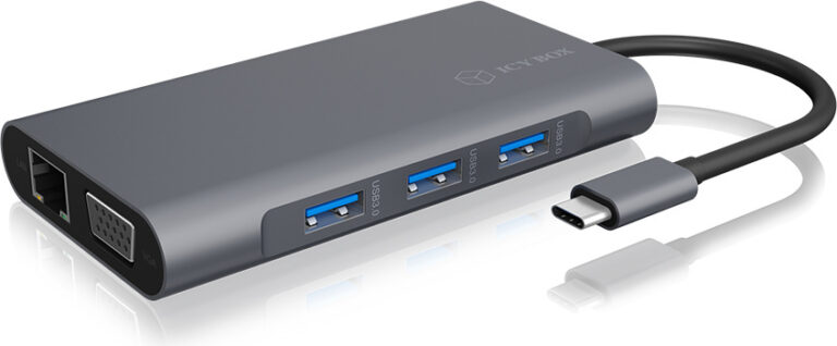 USB-C-Hub mit mehreren Anschlüssen und Kabel. USB-C-Hub mit mehreren Anschlüssen und Kabel.