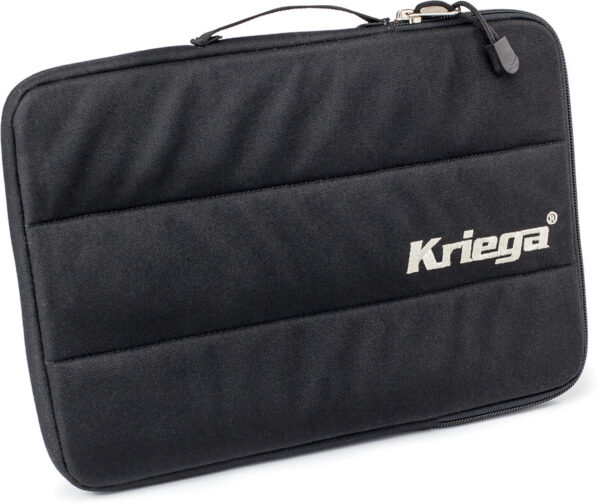 Schwarze Laptoptasche aus Stoff mit Reißverschluss und Kriega-Logo.